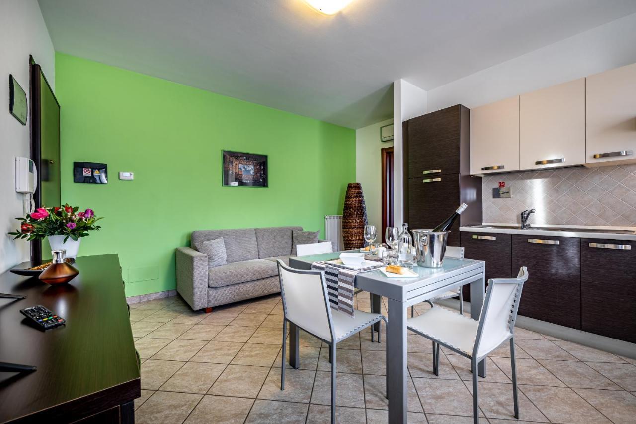 Casa Vacanze Arianna Rosia Ngoại thất bức ảnh