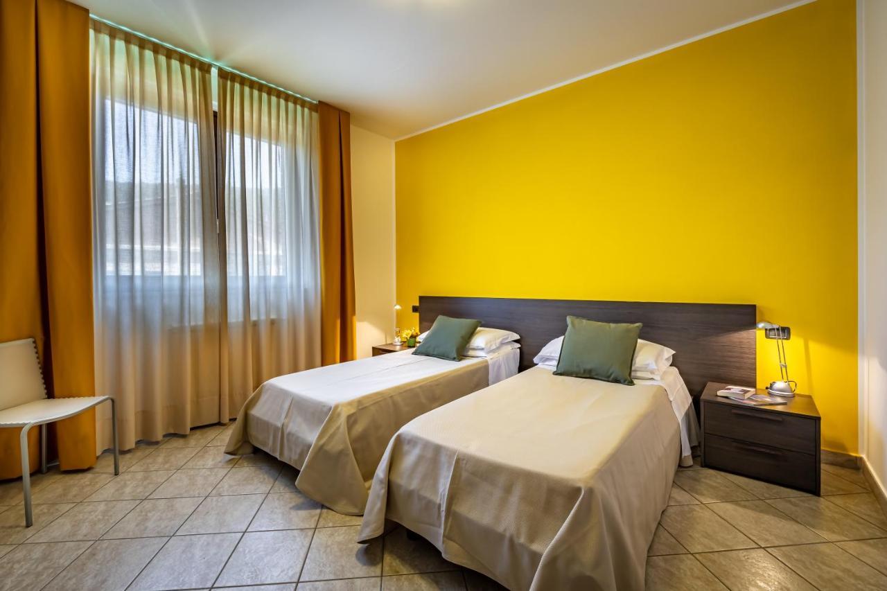 Casa Vacanze Arianna Rosia Ngoại thất bức ảnh