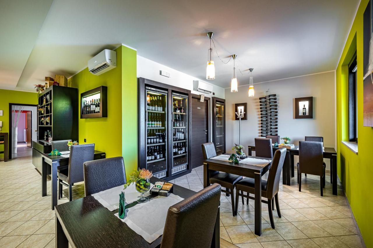 Casa Vacanze Arianna Rosia Ngoại thất bức ảnh